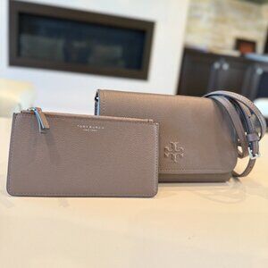 New‼️Tory Burch Thea Flat Wallet Crossbody in Wild Mushroom 169971 $375